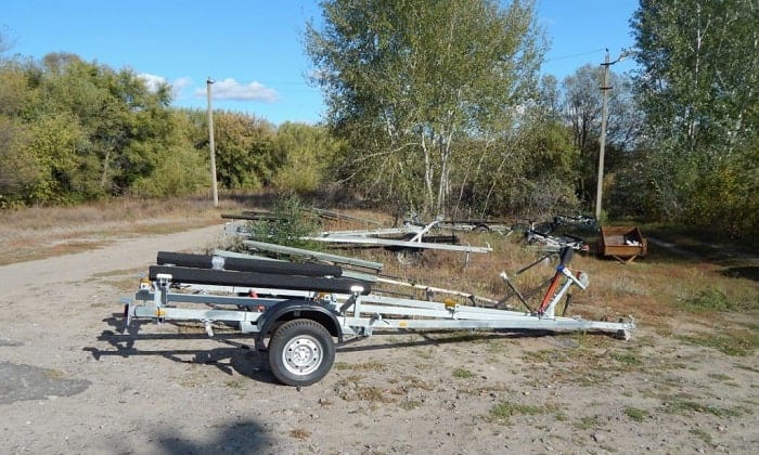 boat-trailer-bunk-position