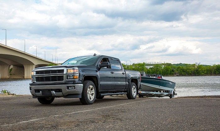 how to back up a boat trailer