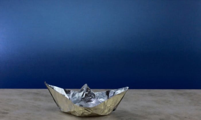 make-a-aluminum-foil-boat