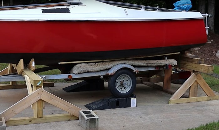 remove-boat-from-trailer