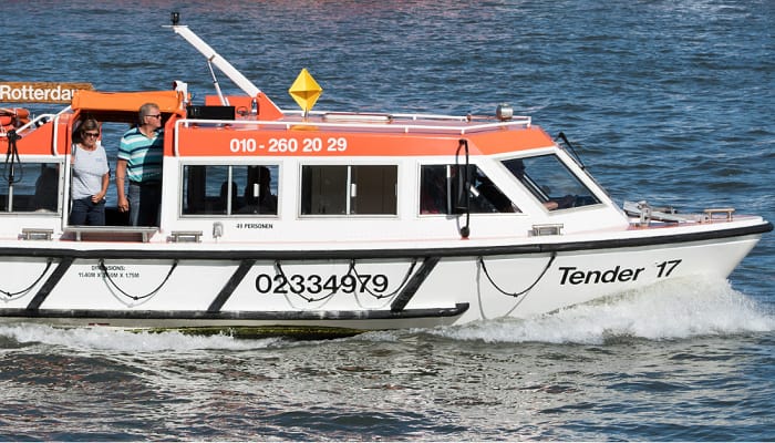 what is a tender boat