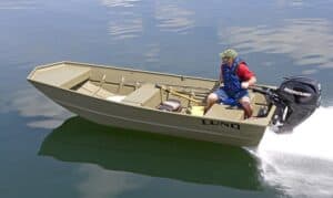 flat-bottom-boats-vs-v-hull