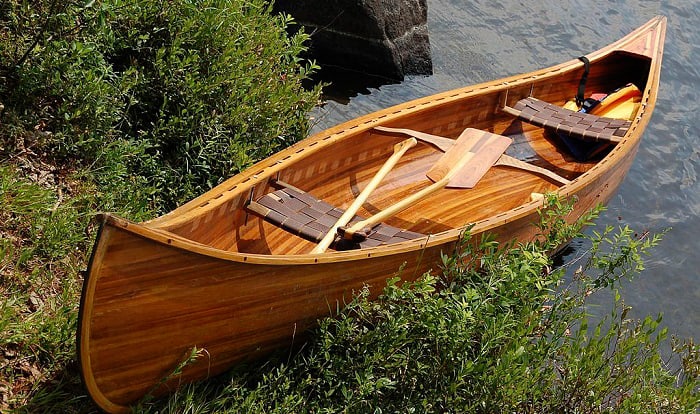 gunwale-of-a-boat