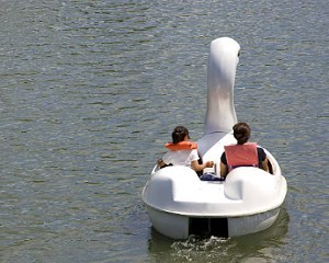 4-person-paddle-boat