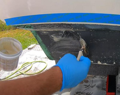 removing-bottom-paint