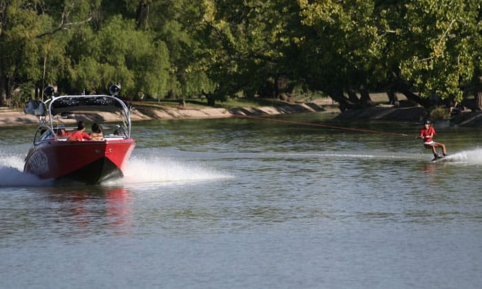 Wakeboarding-boat-requirements