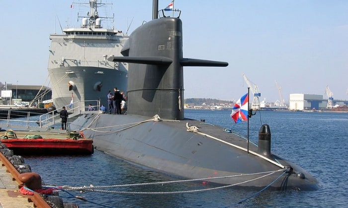 submarine-officer-will--confirm-that-a-submarine-is-a-ship