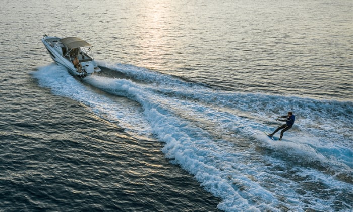 wakeboard-is-an-other-name-of-wake-boat